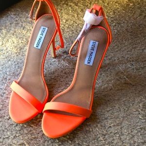 *Brand new Steve Madden heels